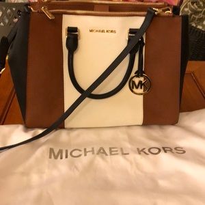 Michael Kors handbag twotoned